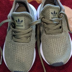 Toddler shoes
